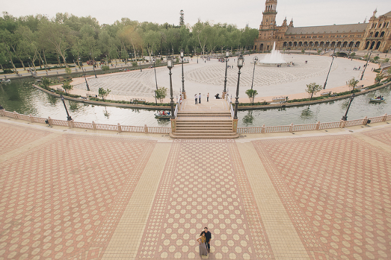 Engagement in Seville. Plaza de España