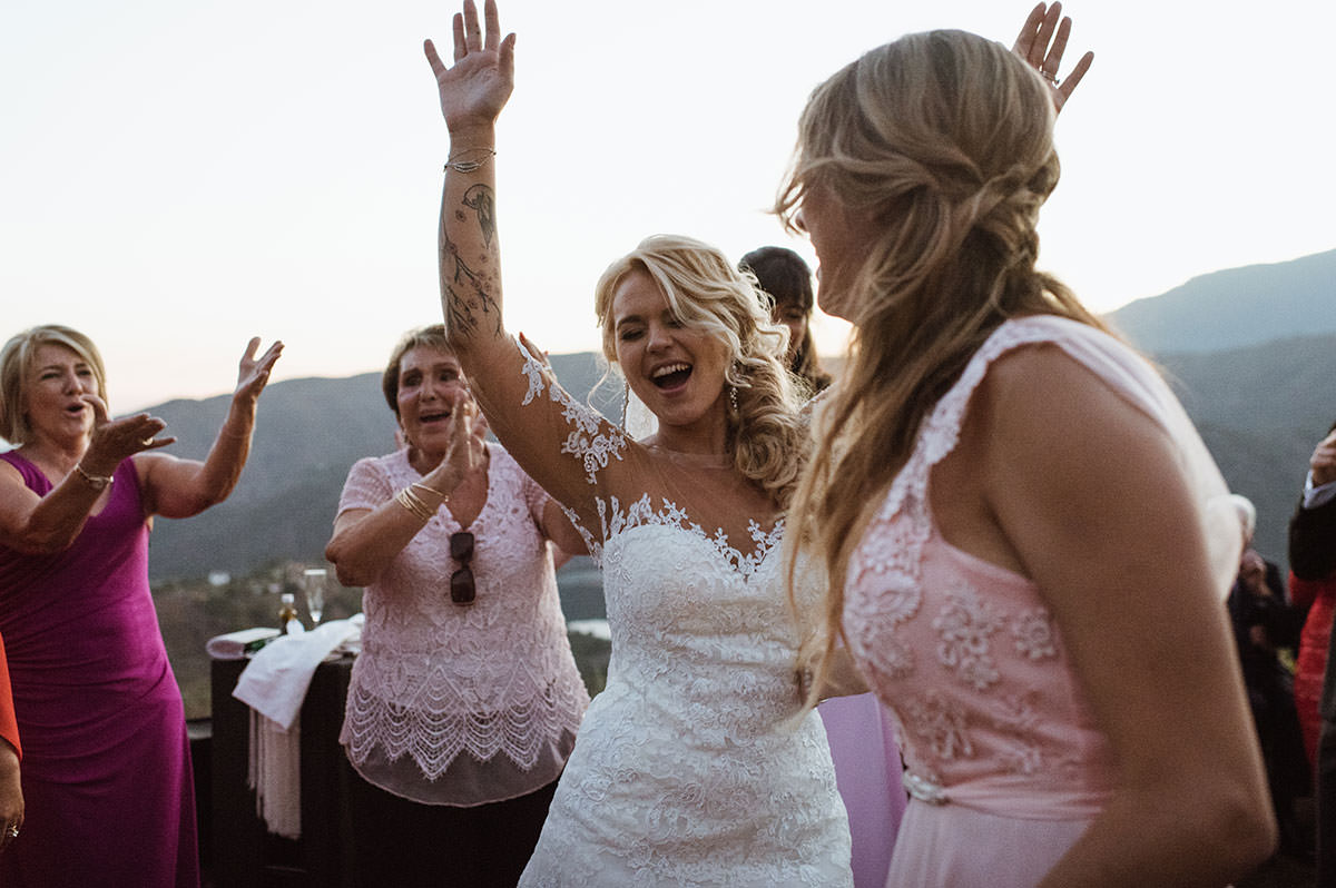 Novia e invitadas, boda en Marbella